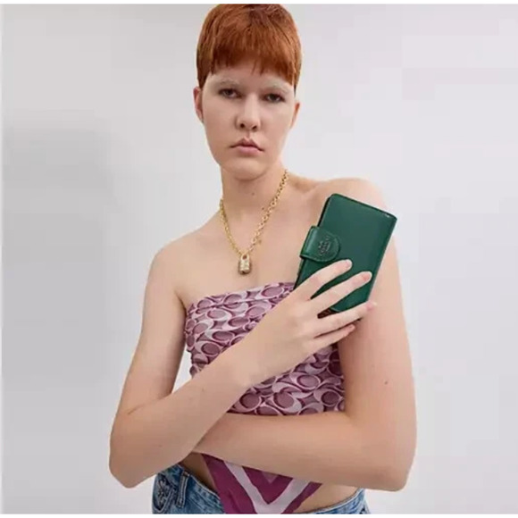 Coach Medium Corner Zip Wallet In Leather/Emerald Green CW526 NWT - Picture 5 of 5